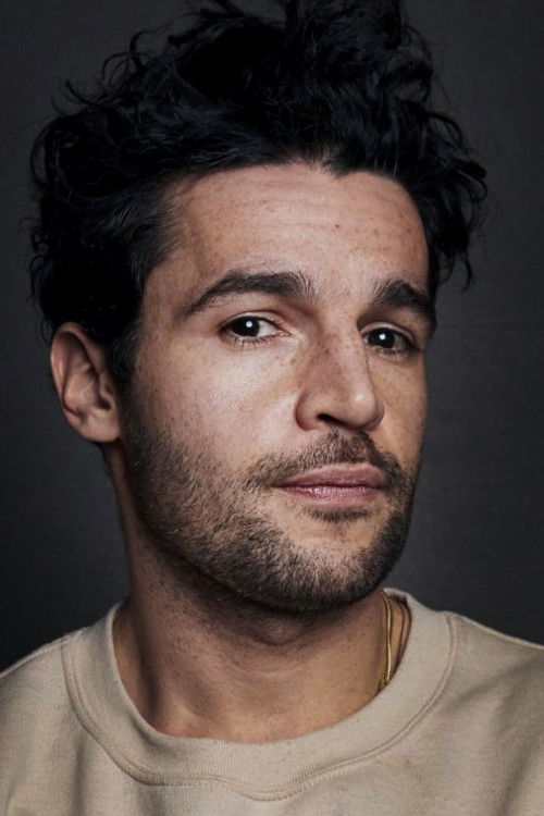Photo of Christopher Abbott