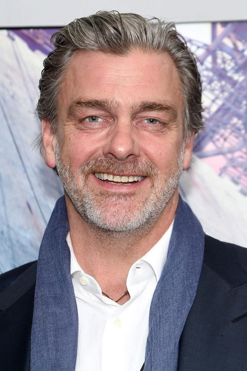 Photo of Ray Stevenson