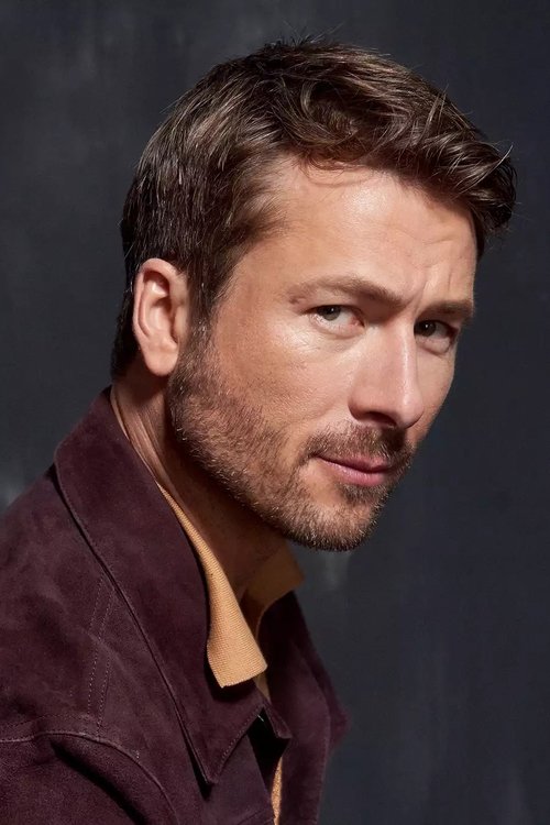 Photo of Glen Powell