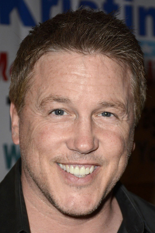 Photo of Lochlyn Munro
