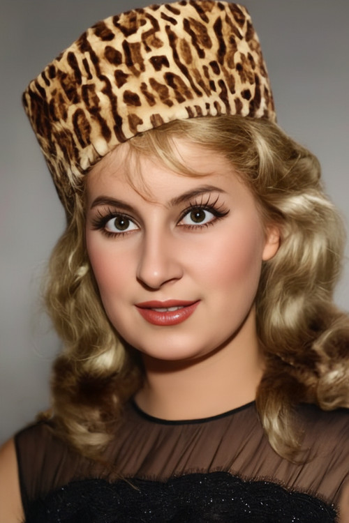 Photo of Gül Gülgün