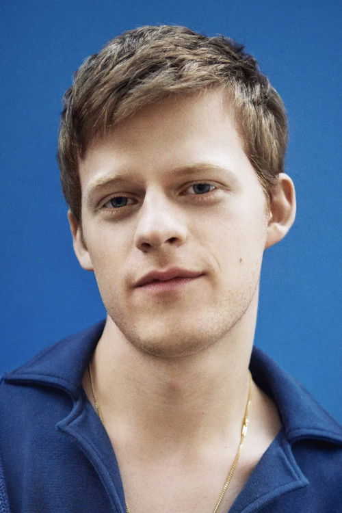 Photo of Lucas Hedges