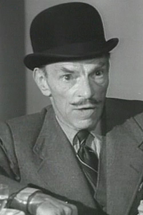 Photo of Ivor Barnard
