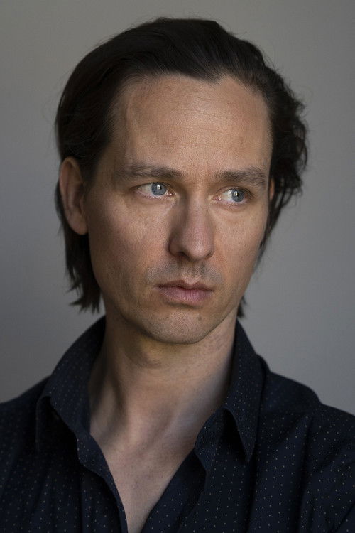 Photo of Tom Schilling