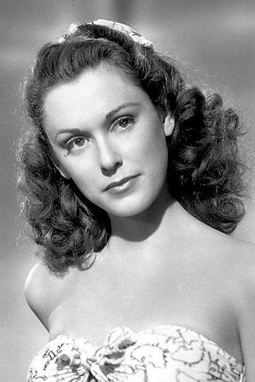 Photo of Linda Stirling