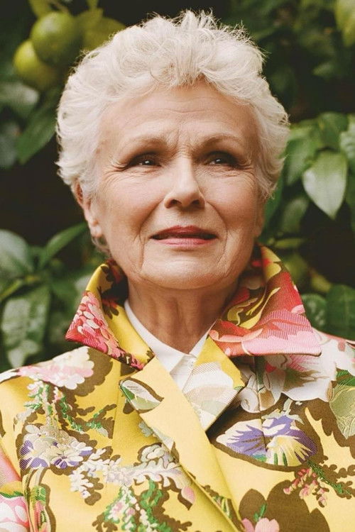 Photo of Julie Walters