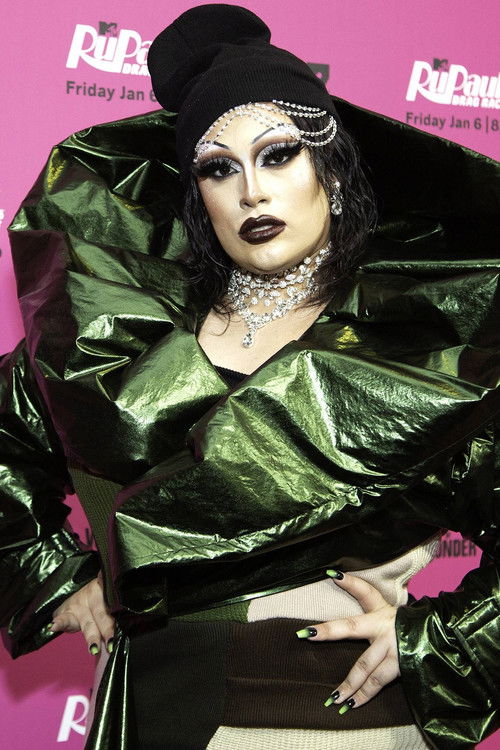 Photo of Salina EsTitties