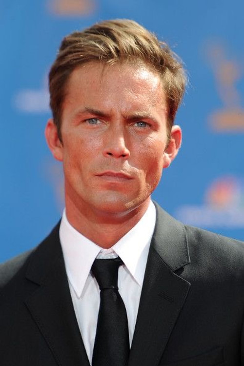 Photo of Desmond Harrington