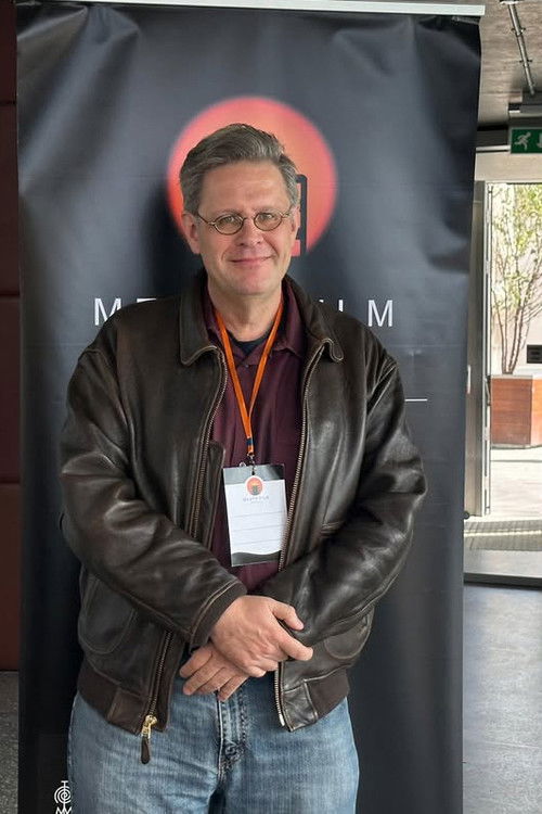 Photo of Frank Reynolds