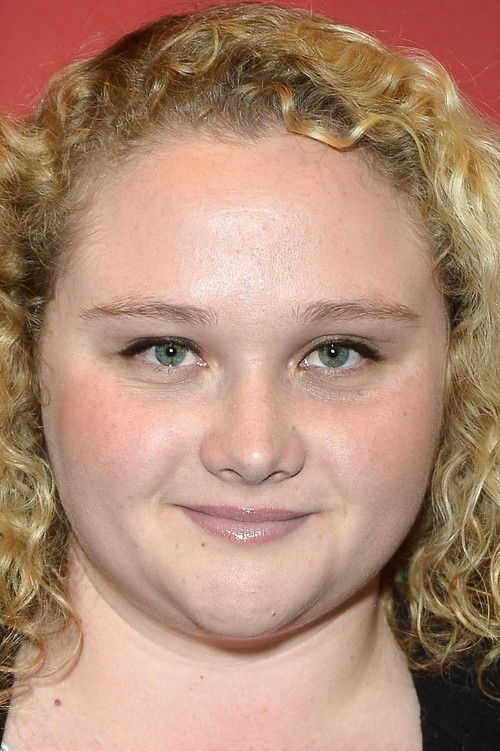 Photo of Danielle Macdonald