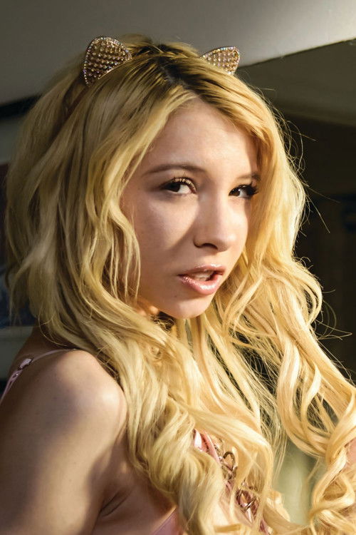 Photo of Kenzie Reeves