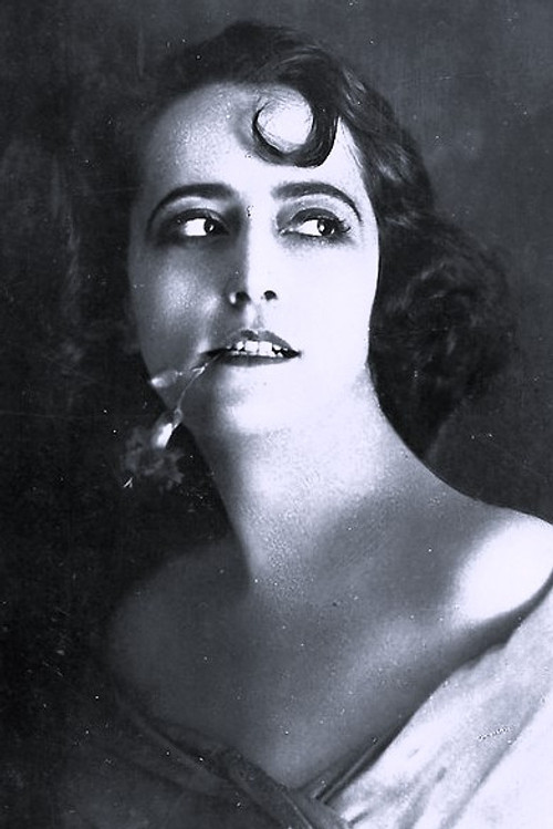 Photo of Rina De Liguoro