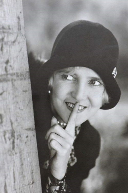 Photo of Ruth Taylor