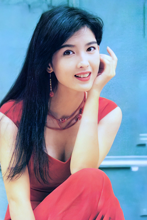 Photo of Vivian Chow