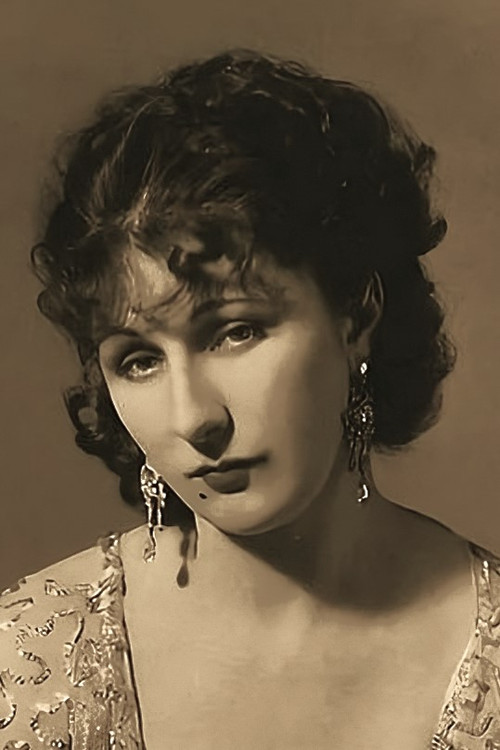 Photo of Judith Anderson