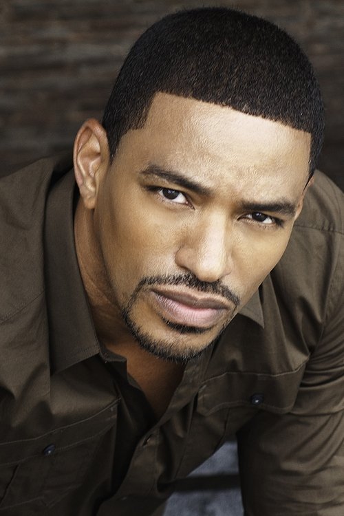 Photo of Laz Alonso