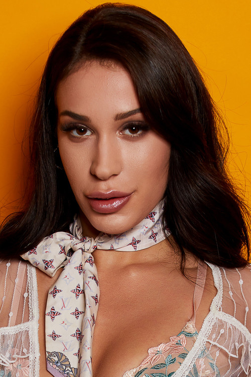 Photo of Lola Bellucci