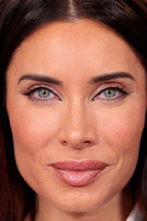 Photo of Pilar Rubio