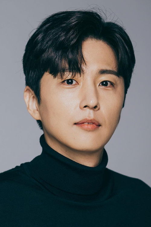 Photo of Shin Dong-wook