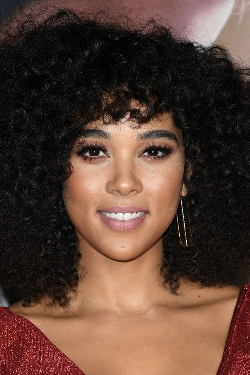 Photo of Alexandra Shipp