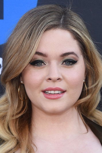 Photo of Sasha Pieterse
