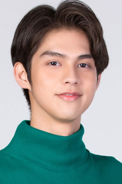 Photo of Vachirawit Chivaaree