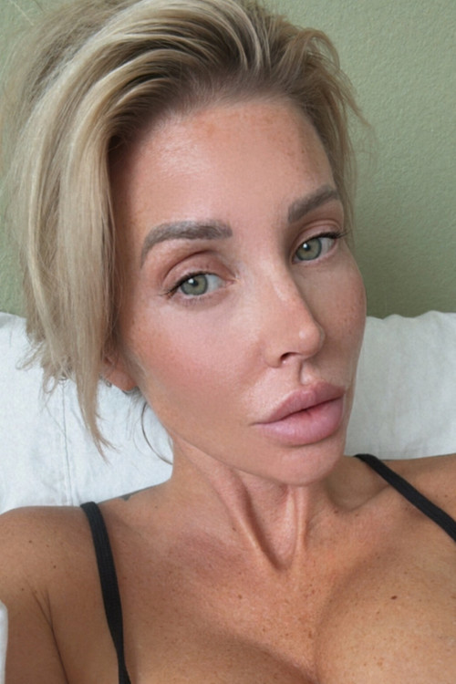 Photo of Samantha Saint