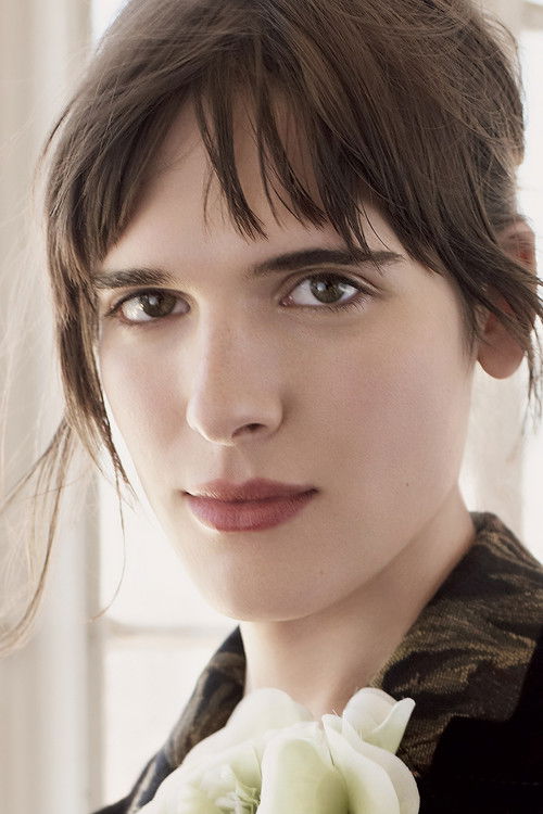 Photo of Hari Nef
