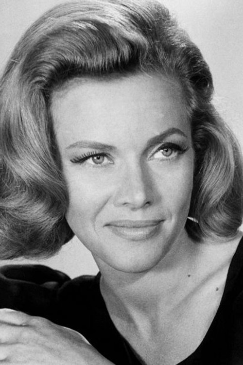 Photo of Honor Blackman