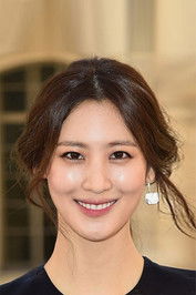 Photo of Claudia Kim