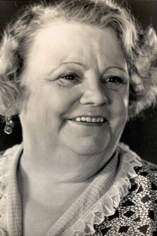 Photo of Minnie Rayner
