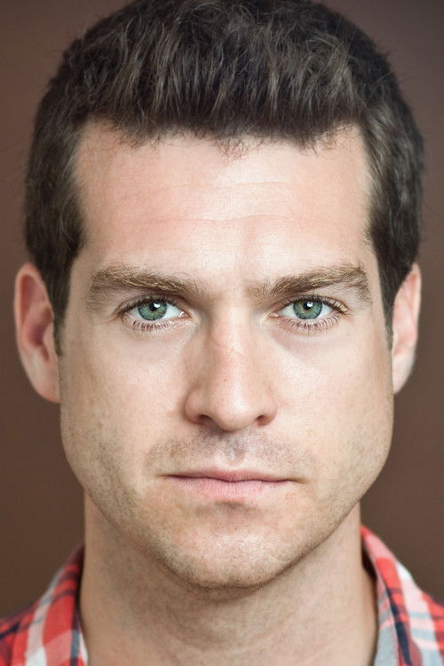 Photo of Zachary Bennett