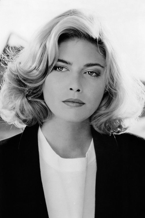 Photo of Kelly McGillis