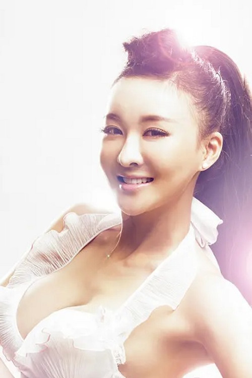 Photo of Zheng Yitong