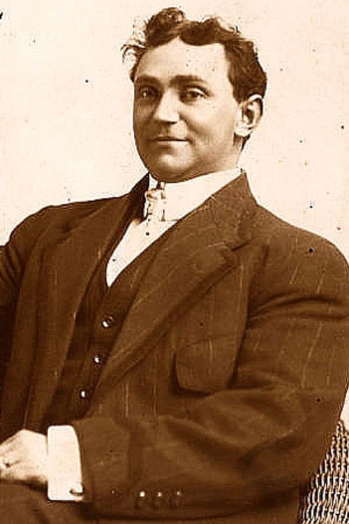 Photo of Max Asher