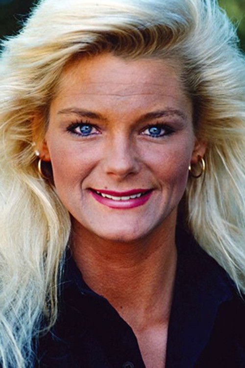 Photo of Raye Hollitt