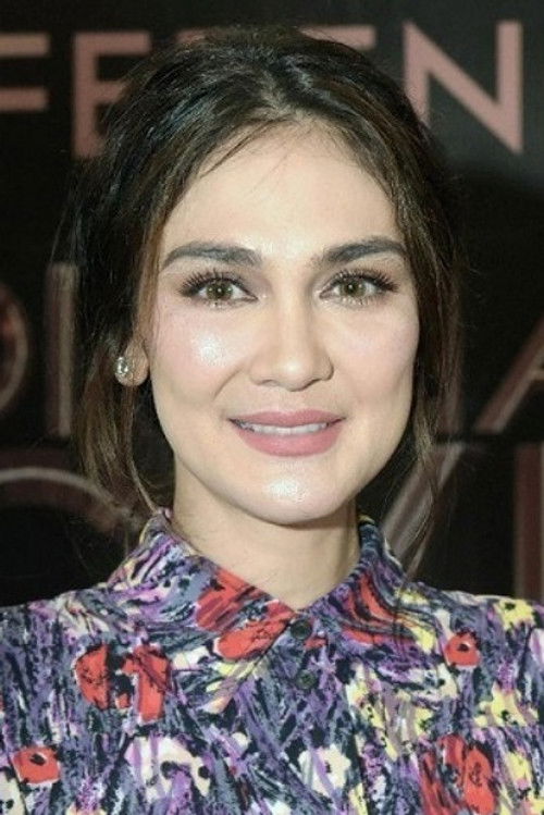 Photo of Luna Maya