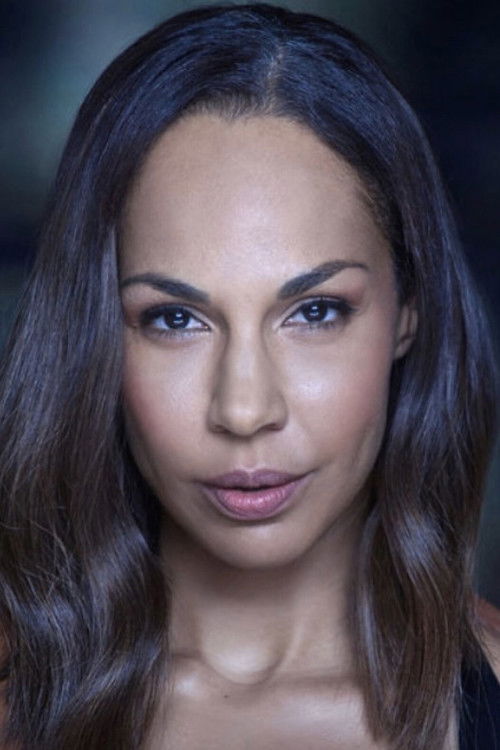 Photo of Amanda Brugel