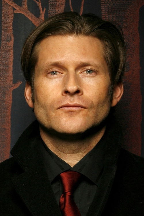 Photo of Crispin Glover