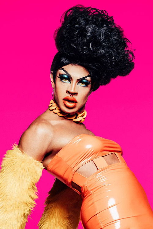Photo of Yvie Oddly