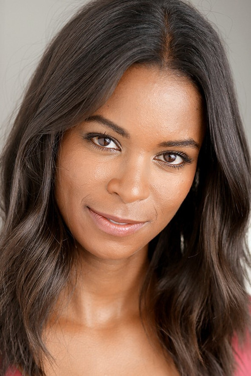 Photo of Caroline Harris