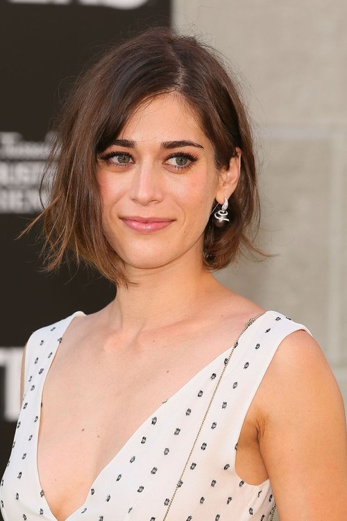Photo of Lizzy Caplan