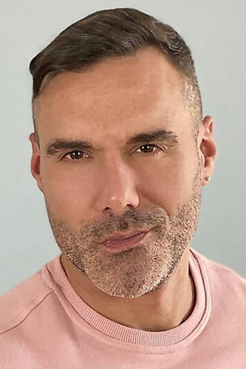 Photo of Manuel Skye