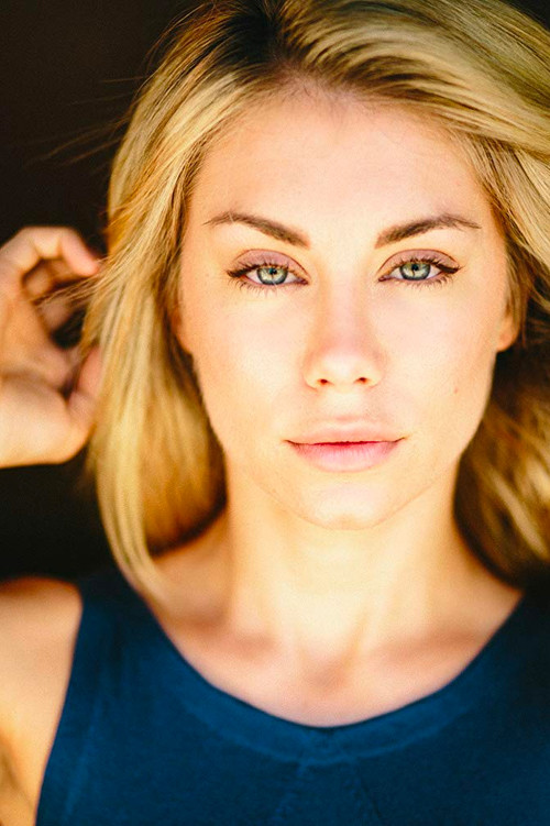 Photo of Jennifer Holland