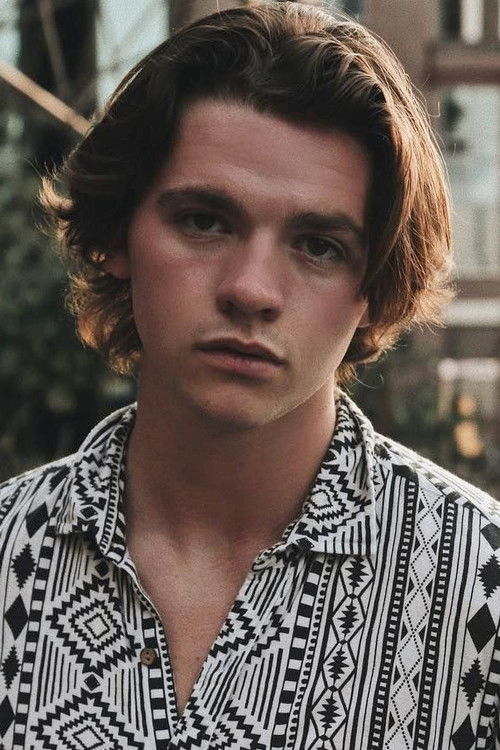 Photo of Joel Courtney