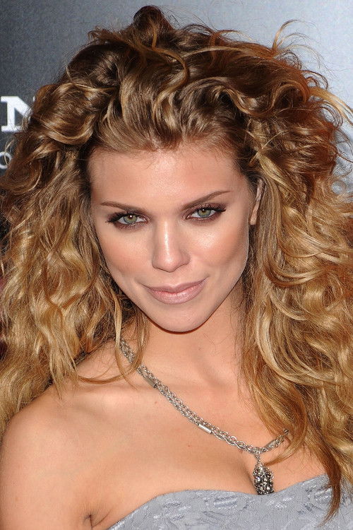 Photo of AnnaLynne McCord