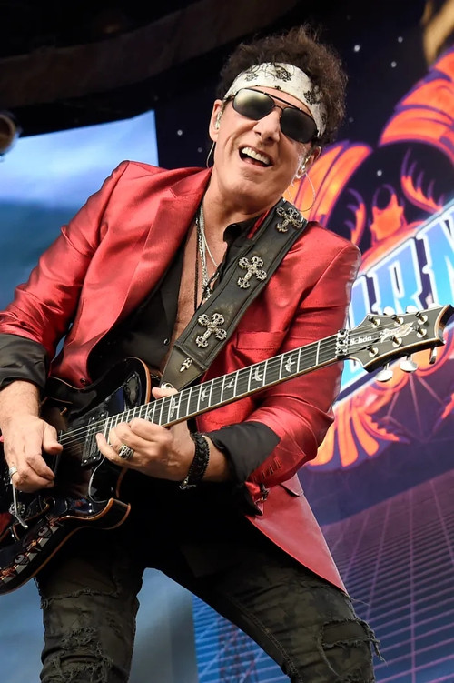 Photo of Neal Schon