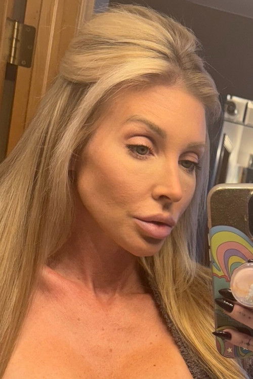 Photo of Samantha Saint