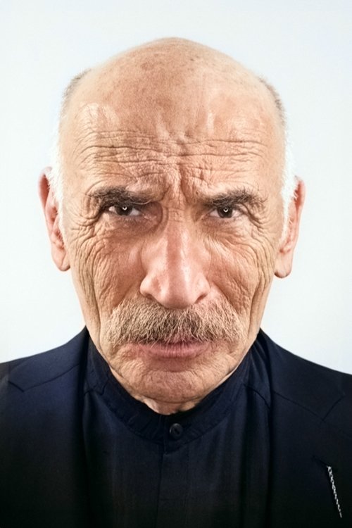 Photo of Tuncel Kurtiz