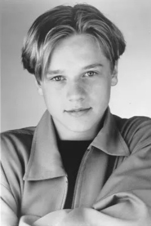 Photo of Devon Sawa